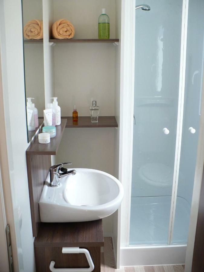 Victoria Mobilehome In Solaris Fkk Naturist Camping Resort Пореч Екстериор снимка